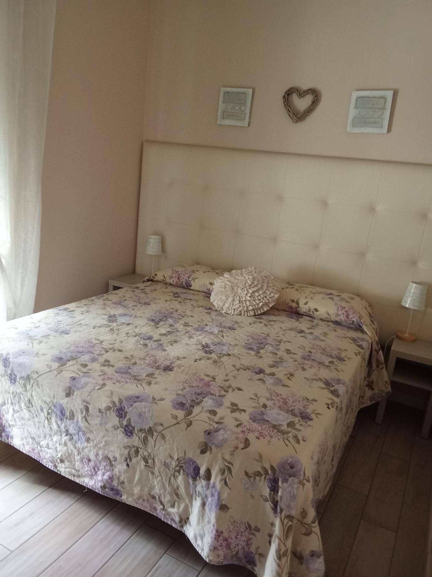 Luna City Ravenna Room photo